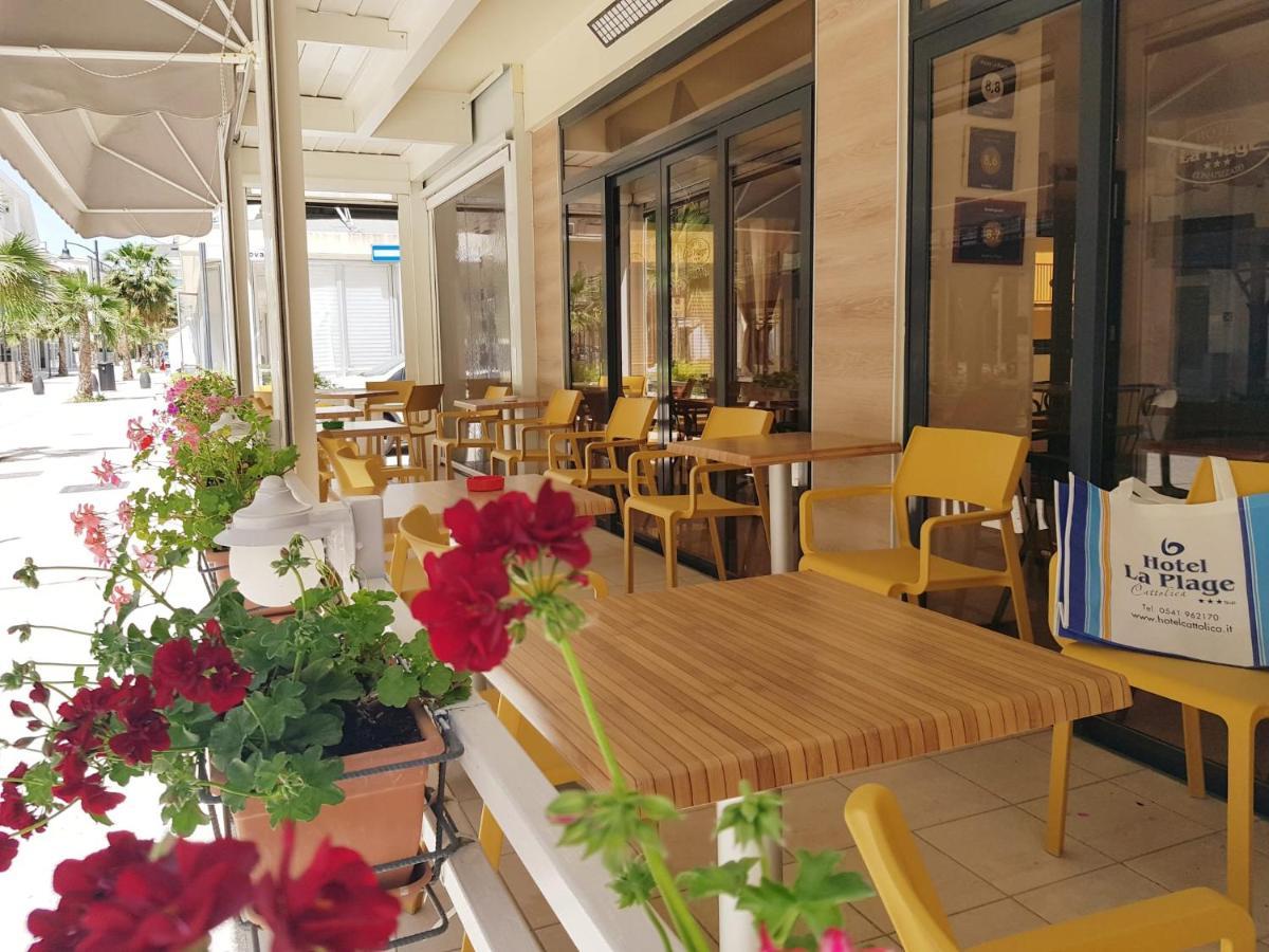 Hotel La Plage Католика Екстериор снимка