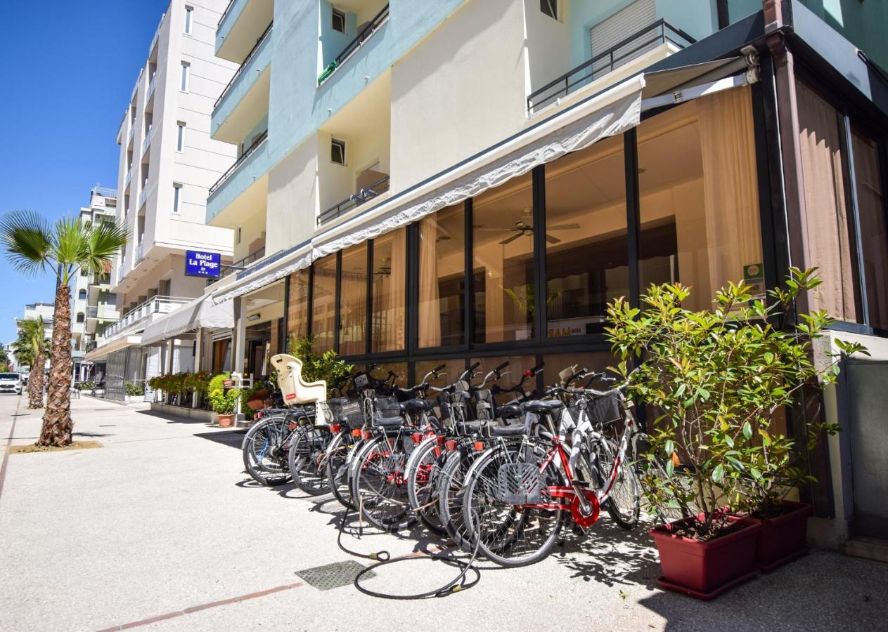 Hotel La Plage Католика Екстериор снимка