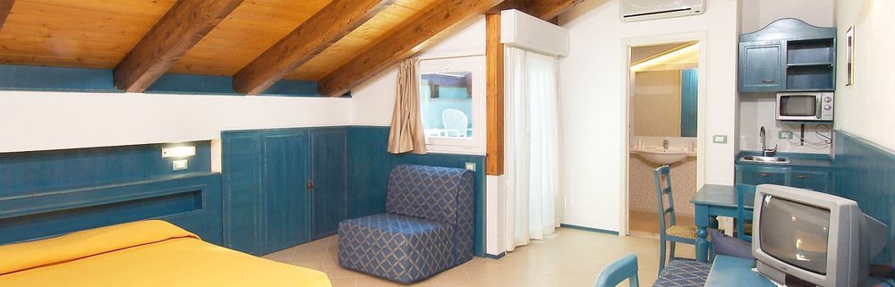Hotel La Plage Католика Екстериор снимка